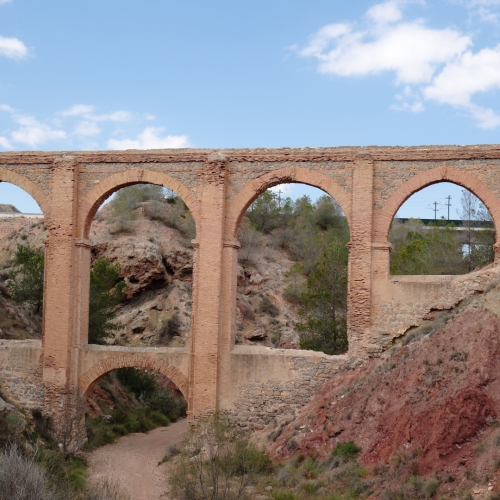 shutterstock 384965791 - Aspe